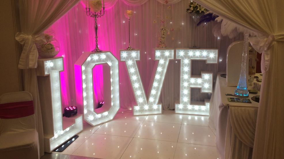 LIGHT UP LOVE LETTER HIRE PRICES, LIVERPOOL, WIRRAL, MANCHESTER, WARRINGTON, CREWE, LANCASHIRE, WIGAN