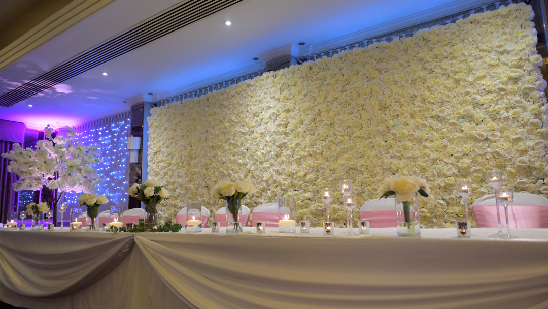 Grosvenor Pulford Top Table Decoration Flowerwall