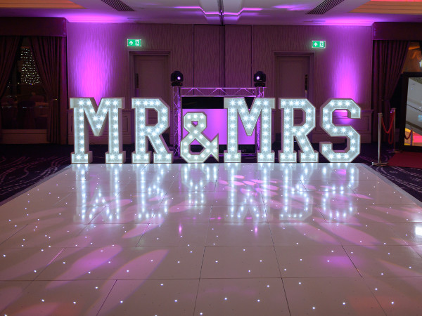 Grosvenor Pulford Dancefloor Mr & Mrs Light Up Letters DJ