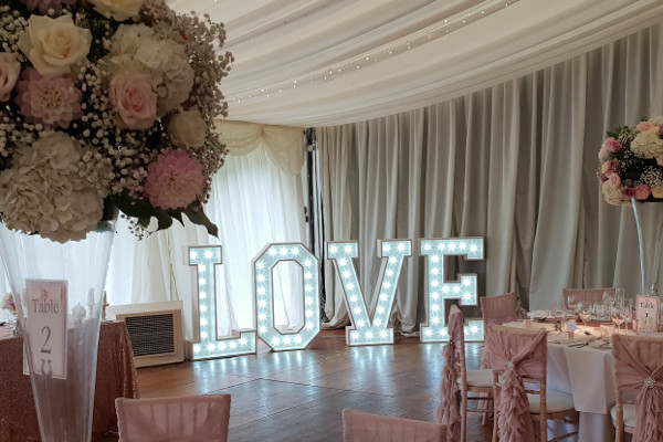 Thornton Manor LED Love Letters