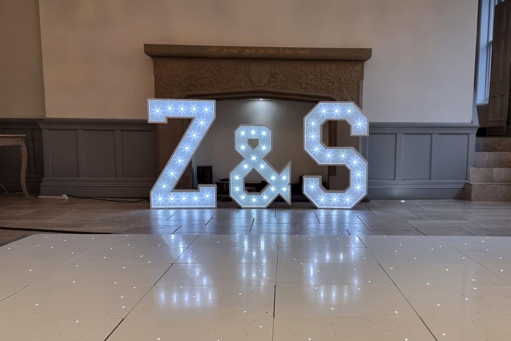 LED Light Up Initials - Tyn Dwr